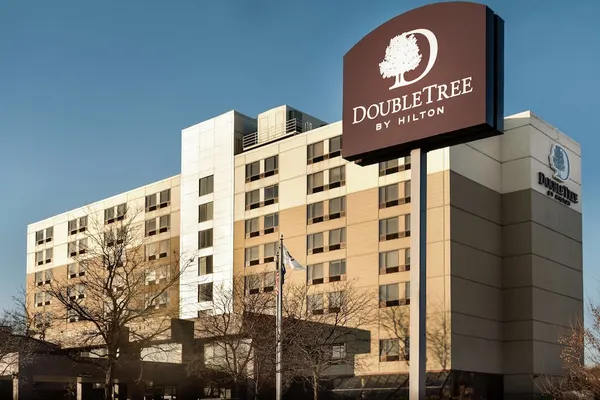 Photo 1 - DoubleTree by Hilton St. Paul East