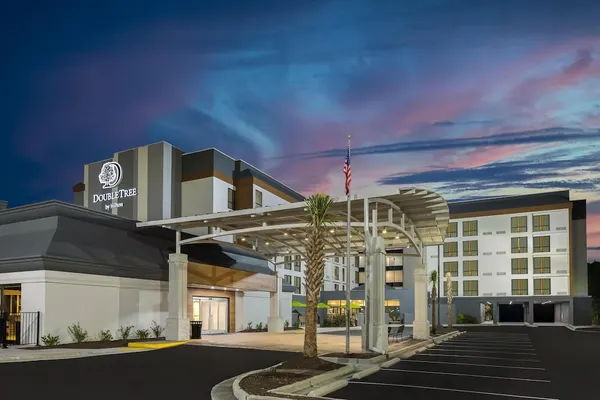 Photo 1 - DoubleTree by Hilton Wilmington, NC