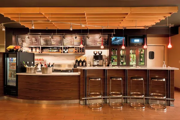 Photo 1 - Courtyard by Marriott Peoria