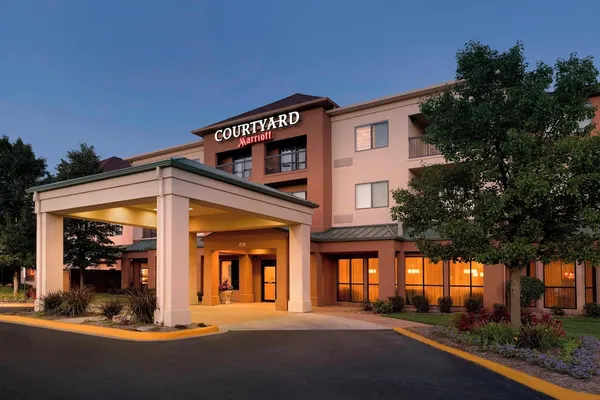 Photo 1 - Courtyard by Marriott Peoria