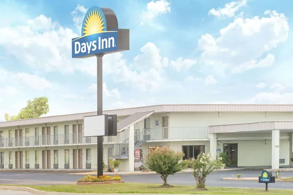 Photo 1 - Days Inn by Wyndham Ripley