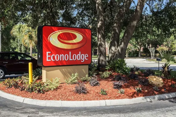 Photo 1 - Econo Lodge