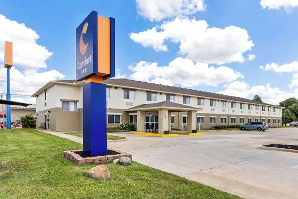 Photo 1 - Comfort Inn Marion