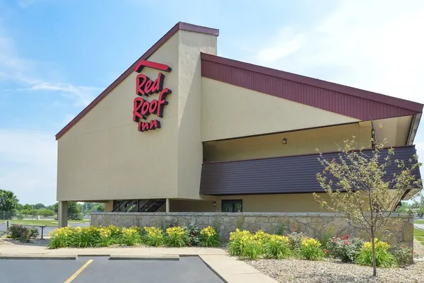 Photo 1 - Red Roof Inn Champaign - University