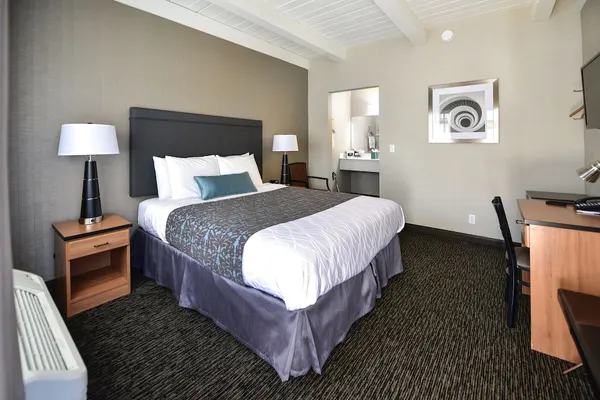 Photo 1 - City Center Inn & Suites