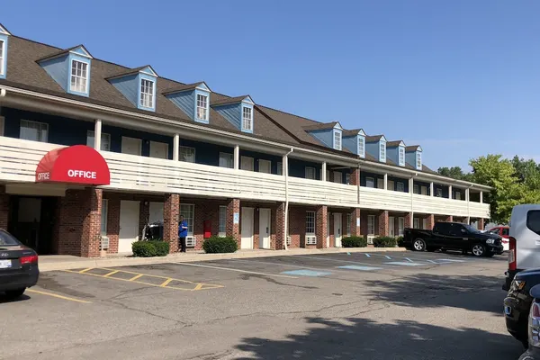 Photo 1 - Travelodge by Wyndham Canton/Livonia Area, MI