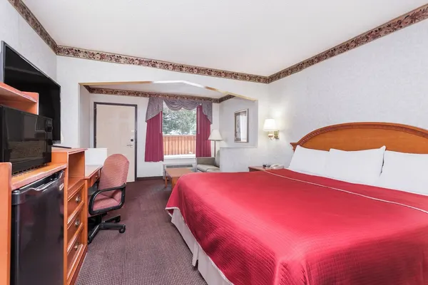 Photo 1 - Regency Inn & Suites-Hamilton Place