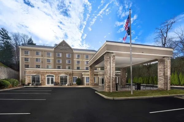 Photo 1 - Country Inn & Suites by Radisson Asheville Downtown Tunnel Road