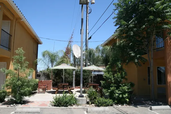 Photo 1 - Econo Lodge Inn & Suites Lodi - Wine Country Area