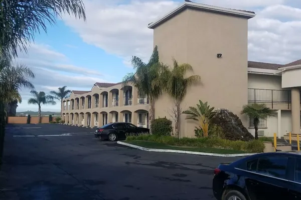 Photo 1 - SureStay Hotel by Best Western Hollister
