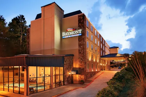 Photo 1 - Baymont by Wyndham Branson - On the Strip