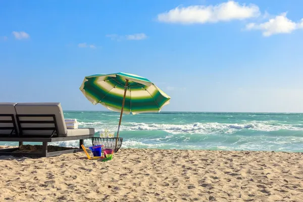 Photo 1 - Kimpton Surfcomber Hotel by IHG