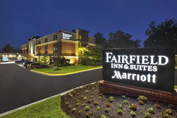 Photo 1 - Fairfield by Marriott Inn & Suites Herndon Reston