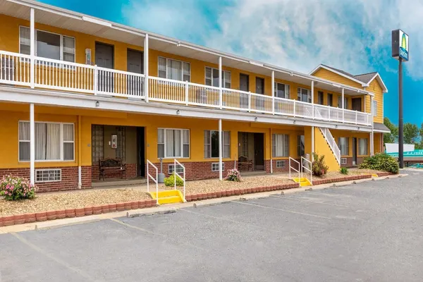 Photo 1 - Days Inn by Wyndham Chillicothe