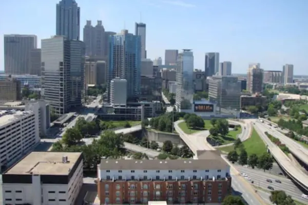 Photo 1 - Peachtree Hotel Midtown Atlanta