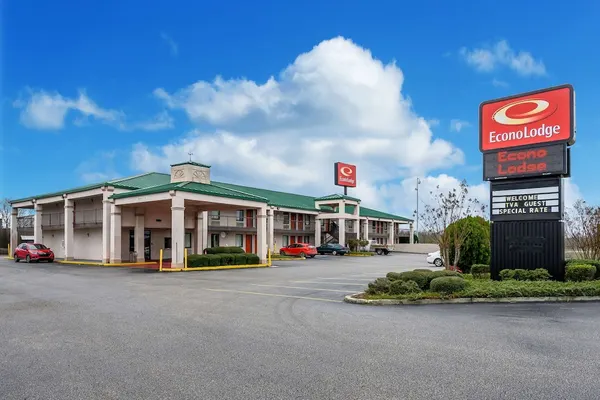 Photo 1 - Econo Lodge