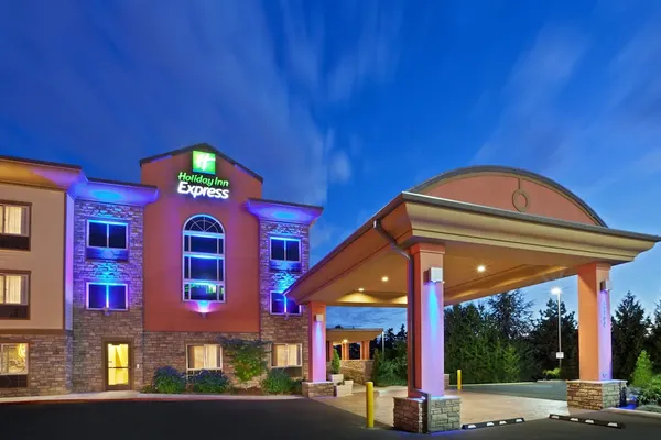 Photo 1 - Holiday Inn Express Portland South-Lake Oswego, an IHG Hotel