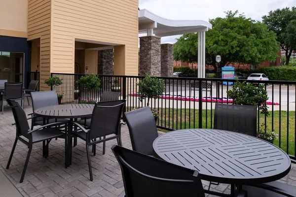 Photo 1 - Fairfield Inn & Suites by Marriott Arlington Six Flags