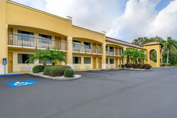 Photo 1 - Comfort Inn Sun City Center - Ruskin - Tampa South