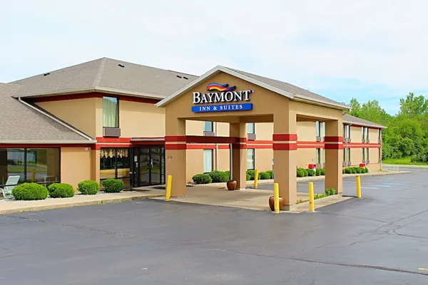 Photo 1 - Baymont by Wyndham Springfield