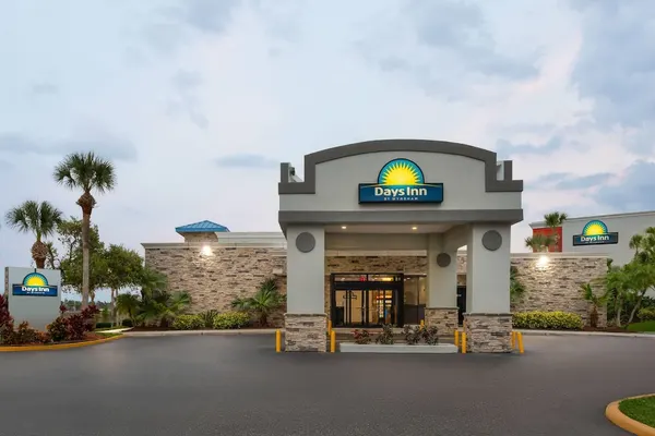 Photo 1 - Days Inn by Wyndham Orlando Conv. Center/International Dr