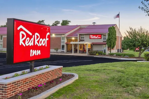 Photo 1 - Red Roof Inn Leesburg, VA