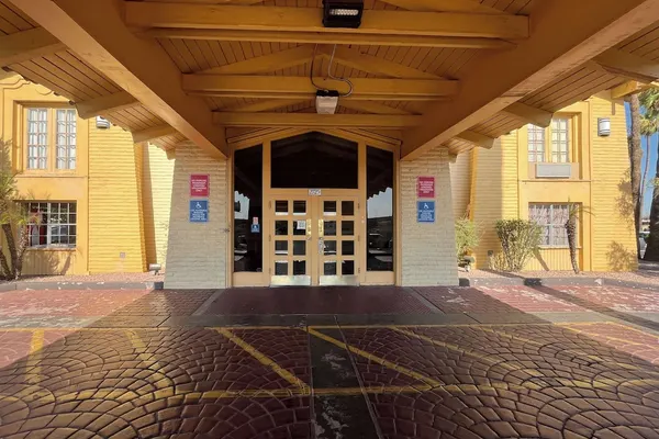 Photo 1 - Motel 6 Phoenix, AZ - Midtown