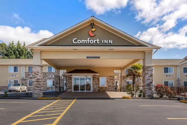 Photo 1 - Comfort Inn Roseburg