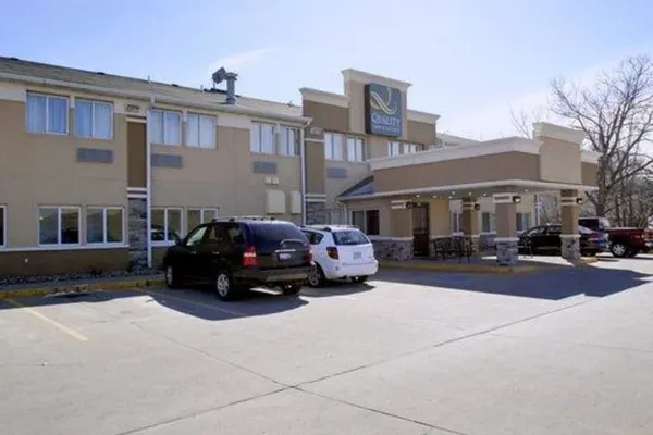 Photo 1 - Quality Inn & Suites Des Moines Airport