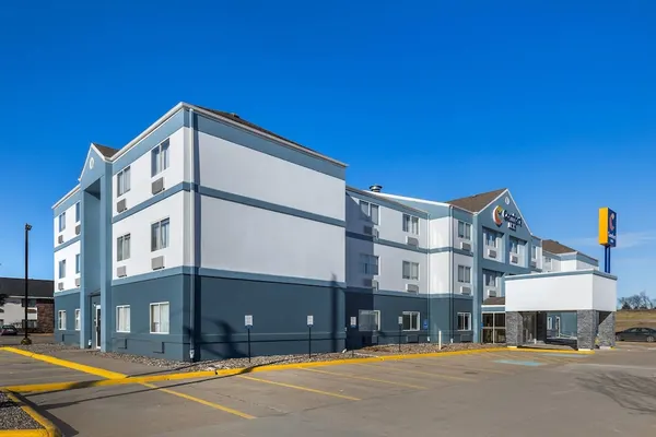 Photo 1 - Comfort Inn Davenport East - Bettendorf