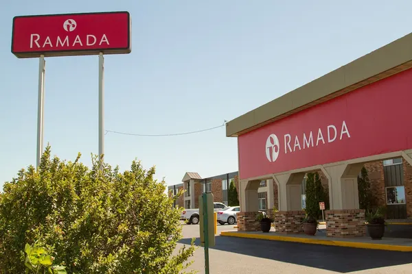 Photo 1 - Ramada by Wyndham Bismarck