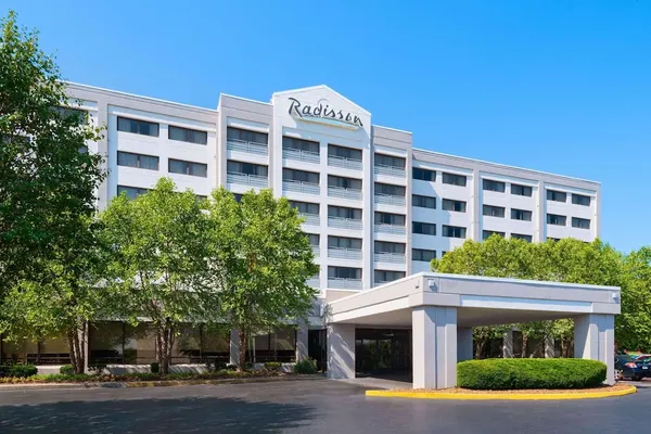 Photo 1 - Radisson Hotel Nashville Airport