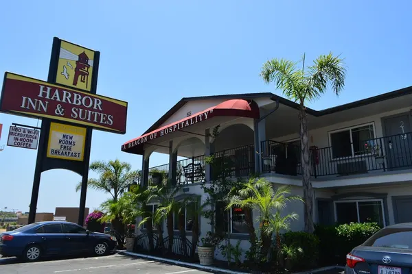 Photo 1 - Harbor Inn & Suites
