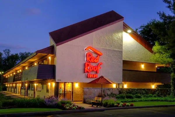 Photo 1 - Red Roof Inn Parsippany