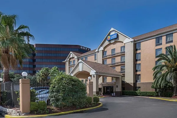Photo 1 - Comfort Inn & Suites Southwest Fwy at Westpark