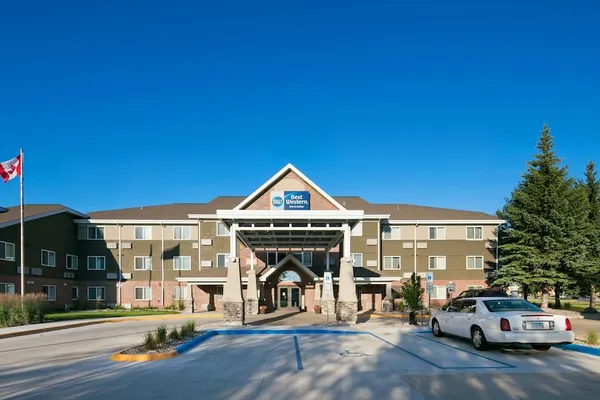 Photo 1 - Best Western Harvest Inn & Suites