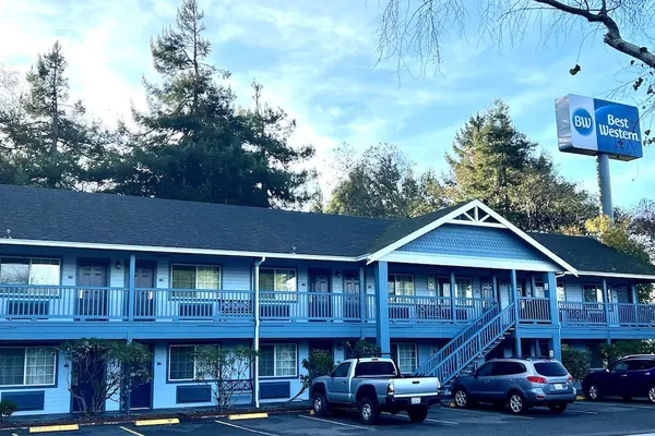 Photo 1 - Best Western Country Inn