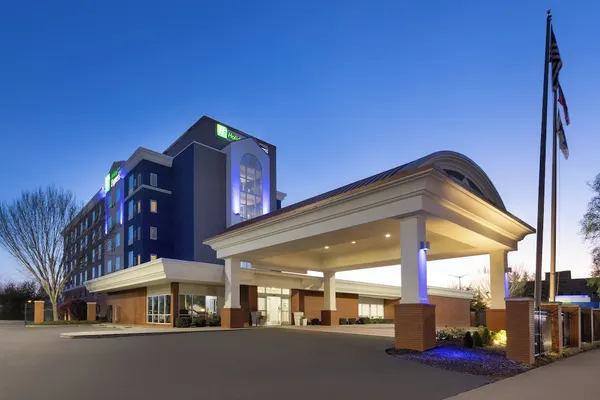 Photo 1 - Holiday Inn Express Augusta Downtown by IHG