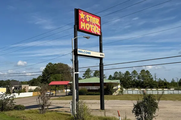 Photo 1 - Hotel O Star Motel Hattiesburg HWY 49