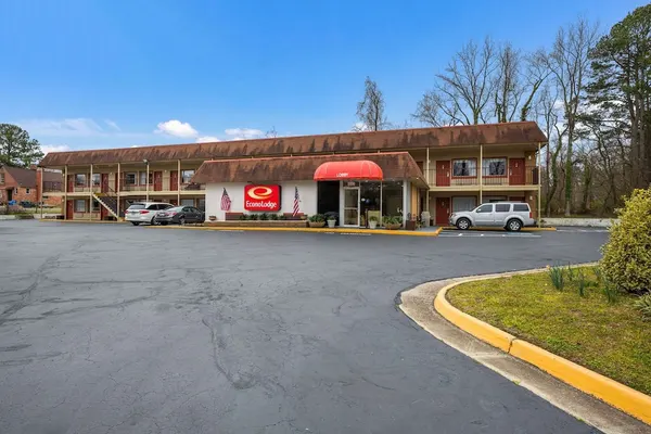 Photo 1 - Econo Lodge Historic Area