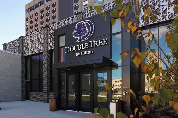 Photo 1 - DoubleTree by Hilton Battle Creek