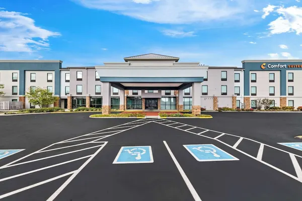 Photo 1 - Comfort Suites Knoxville West - Farragut