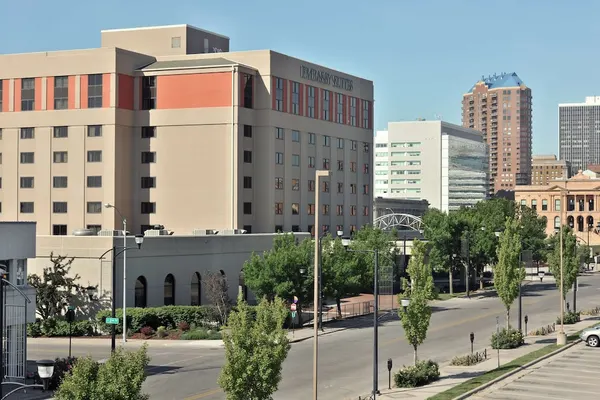 Photo 1 - Embassy Suites Hotel Des Moines Downtown