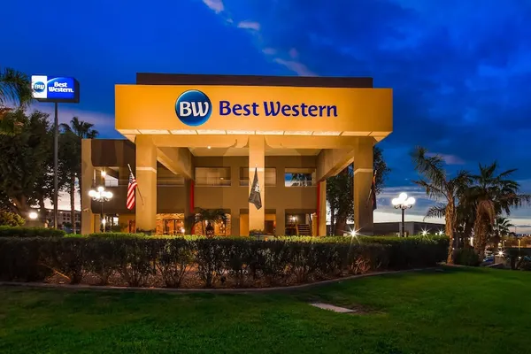 Photo 1 - Best Western Yuma Mall Hotel & Suites