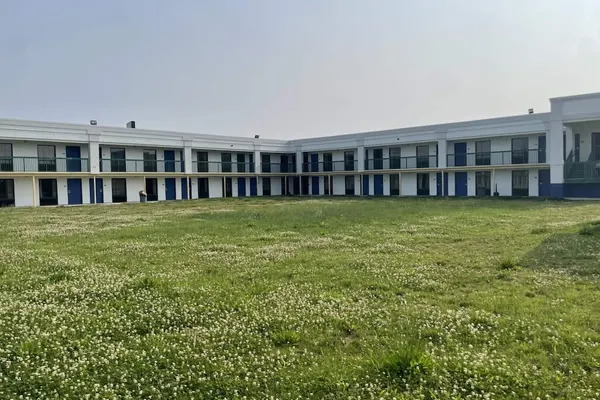 Photo 1 - Days Inn & Suites by Wyndham York