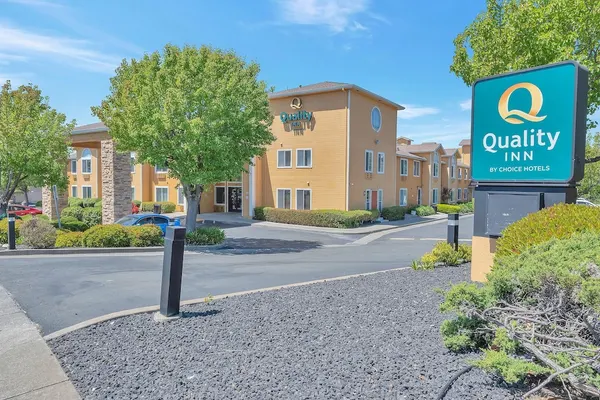 Photo 1 - Quality Inn near Six Flags Discovery Kingdom - Napa Valley