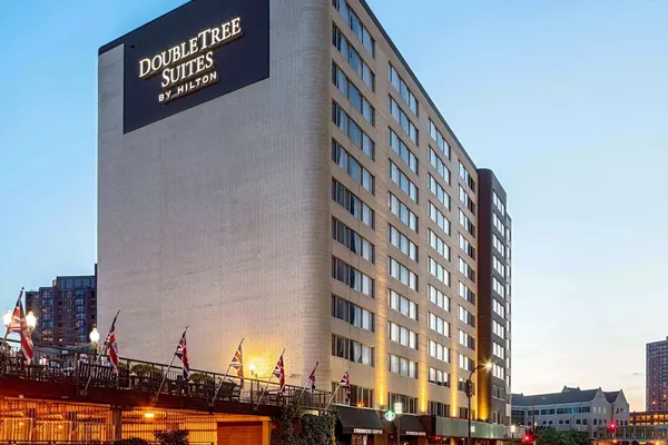 Photo 1 - DoubleTree Suites by Hilton Minneapolis Downtown