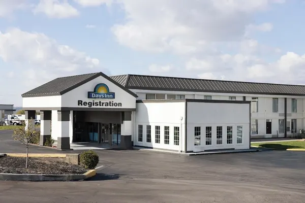 Photo 1 - Days Inn by Wyndham Sharonville