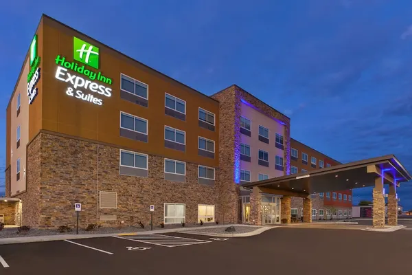 Photo 1 - Holiday Inn Express And Suites Eau Claire West I-94 by IHG