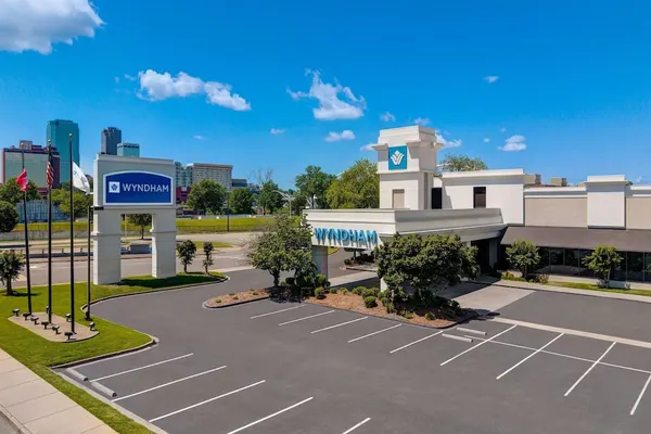 Photo 1 - Wyndham Riverfront Little Rock